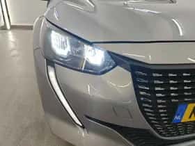 Peugeot 208 (2021) thumbnail 9