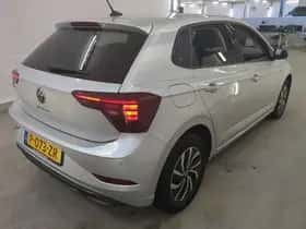 Volkswagen Polo (2022) thumbnail 2