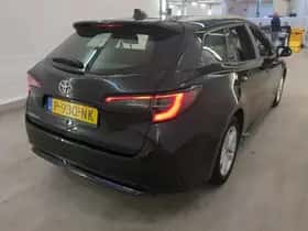 Toyota Corolla (2022) thumbnail 2
