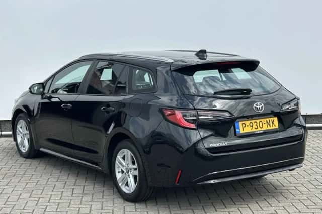 Toyota Corolla (2022) thumbnail 6