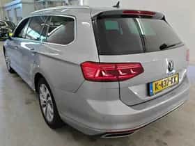 Volkswagen Passat (2021) thumbnail 9