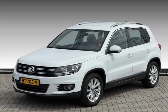 Volkswagen Tiguan (2016) thumbnail 1