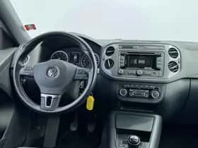 Volkswagen Tiguan (2016) thumbnail 3