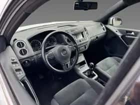 Volkswagen Tiguan (2016) thumbnail 4