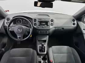 Volkswagen Tiguan (2016) thumbnail 5