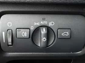 Volvo V40 (2013) thumbnail 23