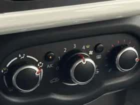 Renault Twingo (2015) thumbnail 20