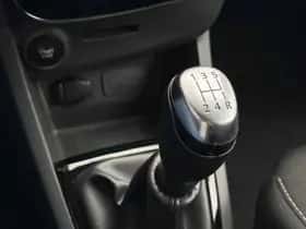 Renault Clio (2019) thumbnail 10