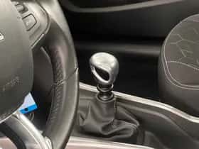 Peugeot 2008 (2019) thumbnail 15