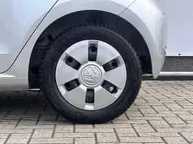 Volkswagen Up! (2013) thumbnail 15