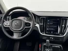 Volvo V60 (2020) thumbnail 5