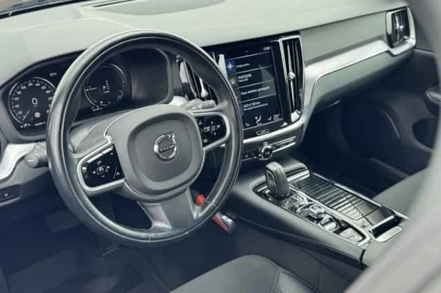 Volvo V60 (2020) thumbnail 4