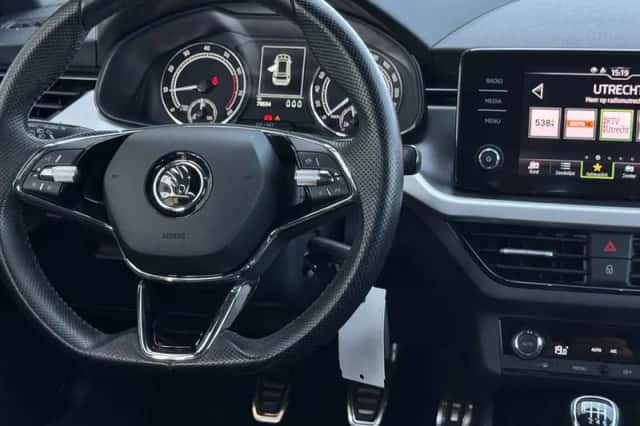 Škoda Kamiq (2021) thumbnail 5