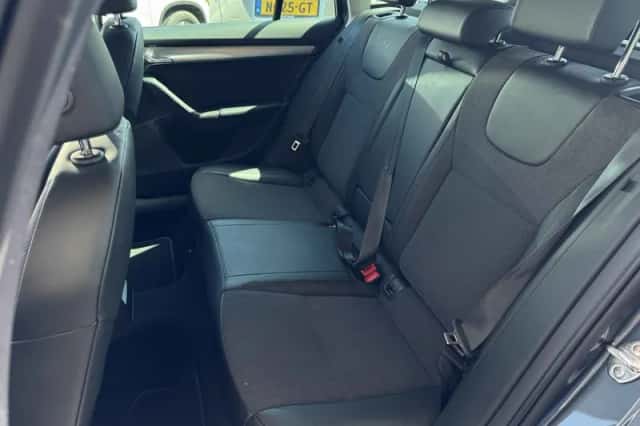 Škoda Octavia (2020) thumbnail 5