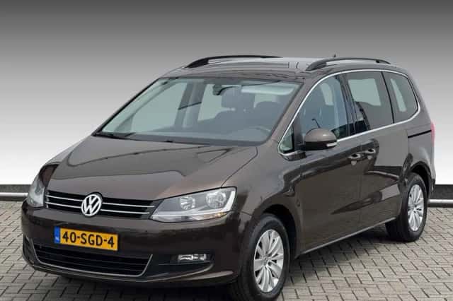 Volkswagen Sharan (2011) thumbnail 1