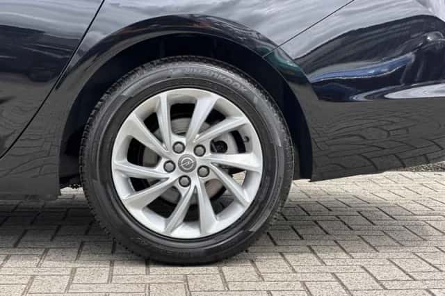 Opel Astra (2021) thumbnail 6
