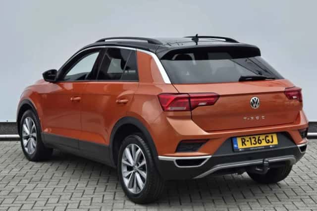 Volkswagen T-Roc (2020) thumbnail 6