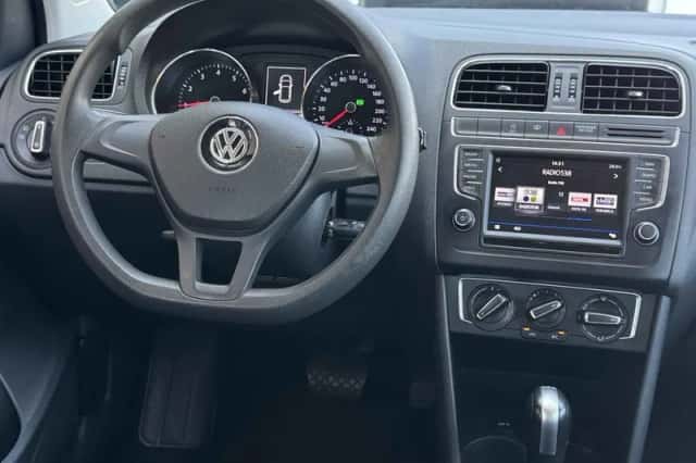Volkswagen Polo (2017) thumbnail 6