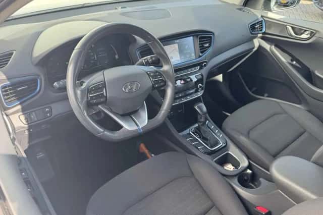 Hyundai Ioniq (2019) thumbnail 4