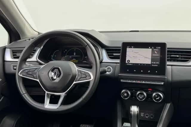 Renault Captur (2022) thumbnail 5