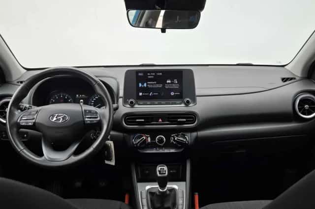 Hyundai Kona (2021) thumbnail 5