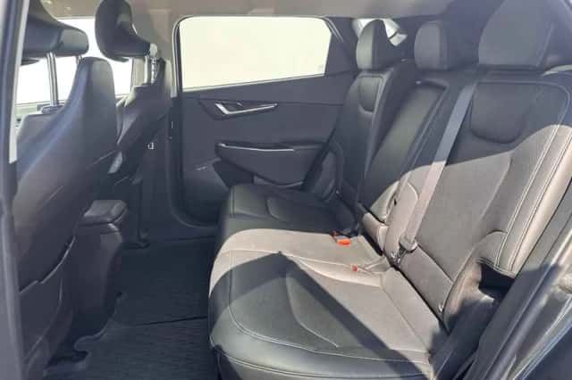 Kia EV6 (2023) thumbnail 4