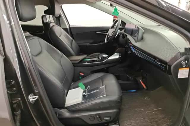 Kia EV6 (2023) thumbnail 5