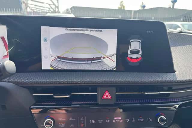 Kia EV6 (2023) thumbnail 6