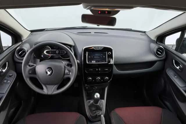 Renault Clio (2013) thumbnail 5