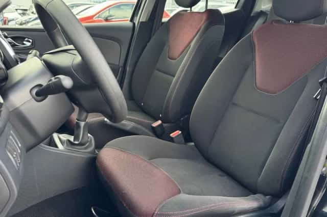 Renault Clio (2013) thumbnail 6