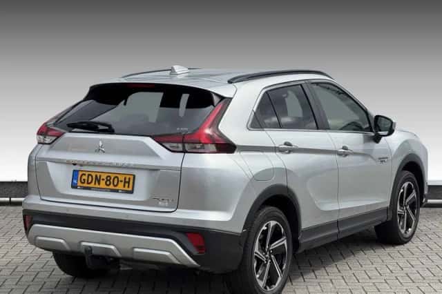 Mitsubishi Eclipse Cross (2024) thumbnail 2