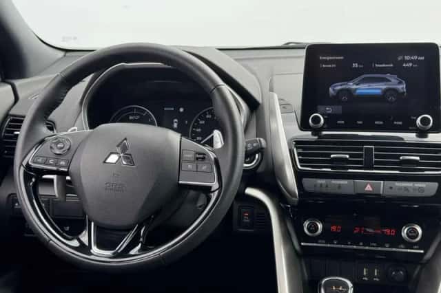Mitsubishi Eclipse Cross (2024) thumbnail 3