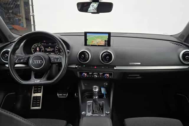 Audi A3 (2017) thumbnail 6
