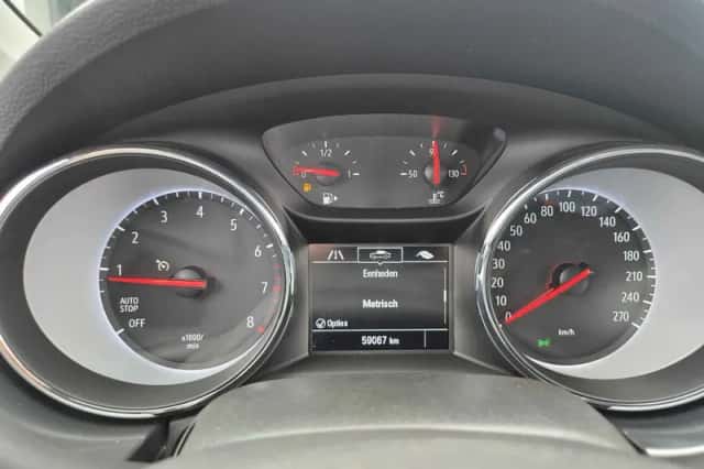 Opel Astra (2021) thumbnail 4