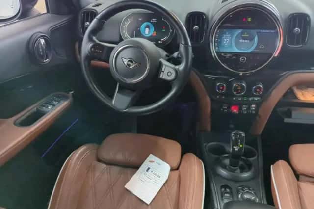 MINI Countryman (2022) thumbnail 3