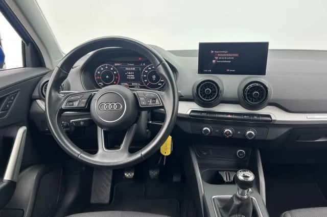 Audi Q2 (2017) thumbnail 5