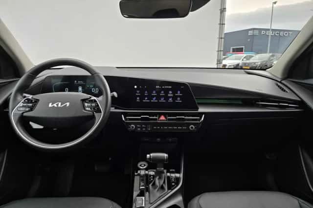 Kia Niro (2024) thumbnail 5