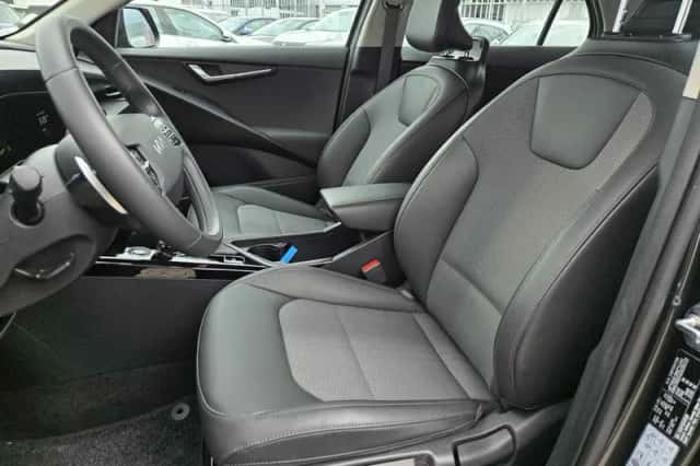 Kia Niro (2024) thumbnail 6