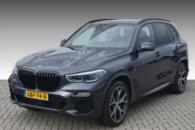 BMW X5 (2021) thumbnail 1