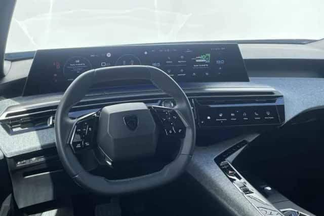 Peugeot 3008 (2024) thumbnail 5