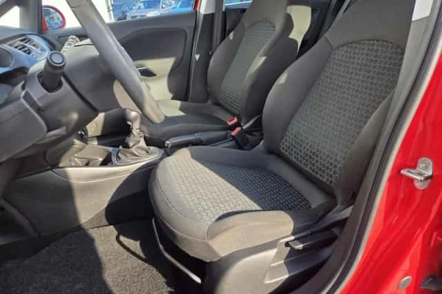 Opel Corsa (2016) thumbnail 6