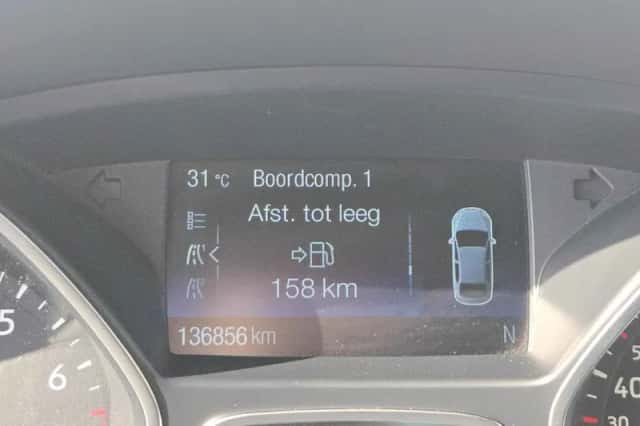 Ford Kuga (2017) thumbnail 4