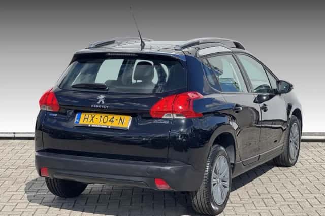 Peugeot 2008 (2016) thumbnail 2