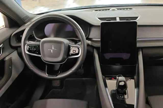 Polestar 2 (2021) thumbnail 5