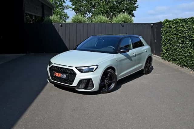 Audi A1 (2025) thumbnail 3