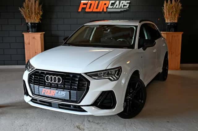 Audi Q3 (2022) thumbnail 2