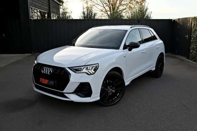 Audi Q3 (2022) thumbnail 3
