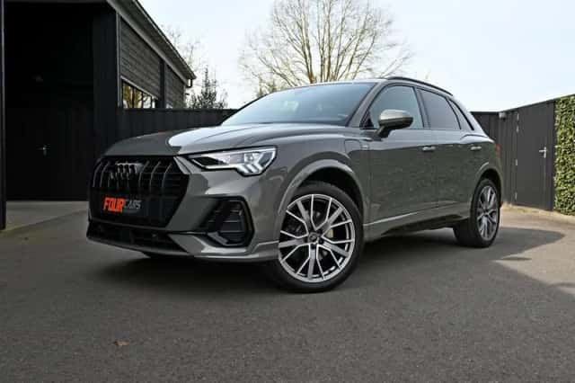 Audi Q3 (2023) thumbnail 4