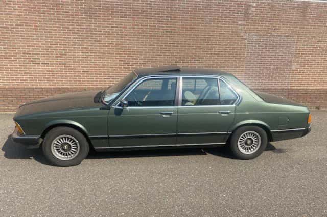 BMW 745i (1981) thumbnail 2