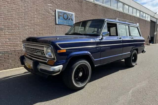 Jeep Wagoneer (1980) thumbnail 1
